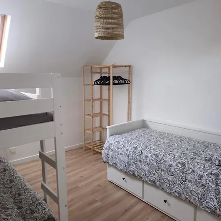 Maison Cosy Avec Jardin, Holiday home Favieres (Seine-et-Marne)