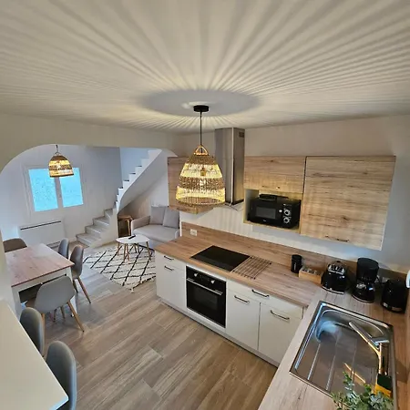 Maison Cosy Avec Jardin, *